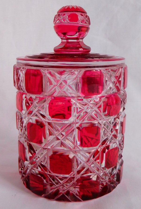Détail — Sucrier / boîte à poudre en cristal de Baccarat, modèle Pontarlier / Diamants Pierreries doublé rose