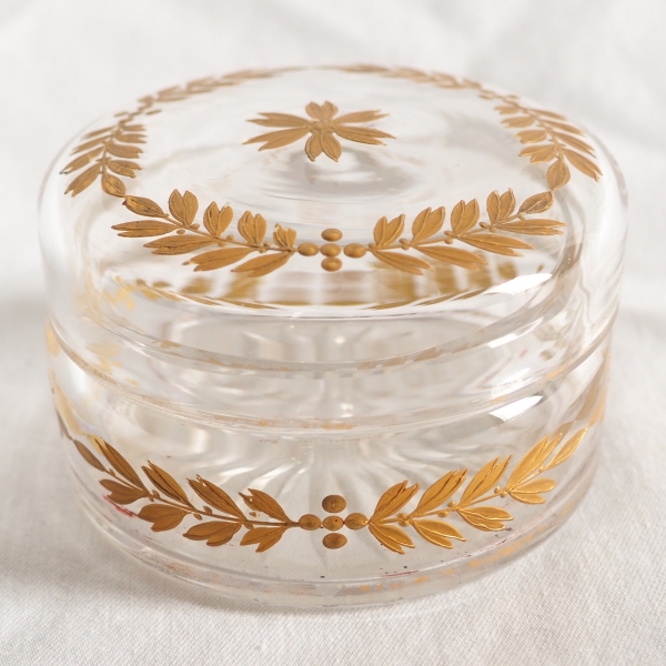 Detail — Empire style Baccarat crystal powder box / cufflinks box enhanced with fine gold
