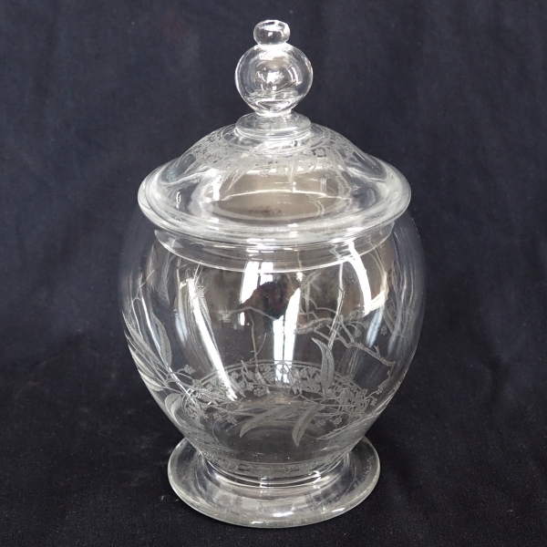 Detail — Baccarat crystal sugar pot, Mimosa pattern