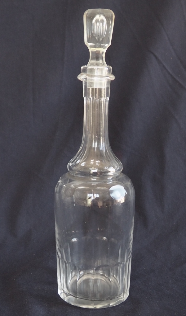 Détail — Bouteille ou carafe à vin en cristal de Baccarat