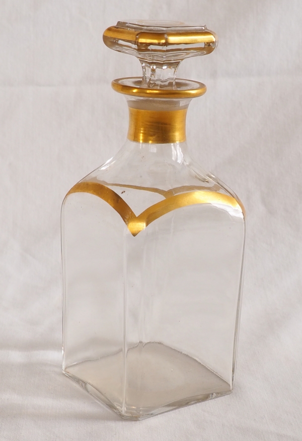 Détail — Carafe à whisky / cognac en cristal de Baccarat doré, époque fin XIXe siècle