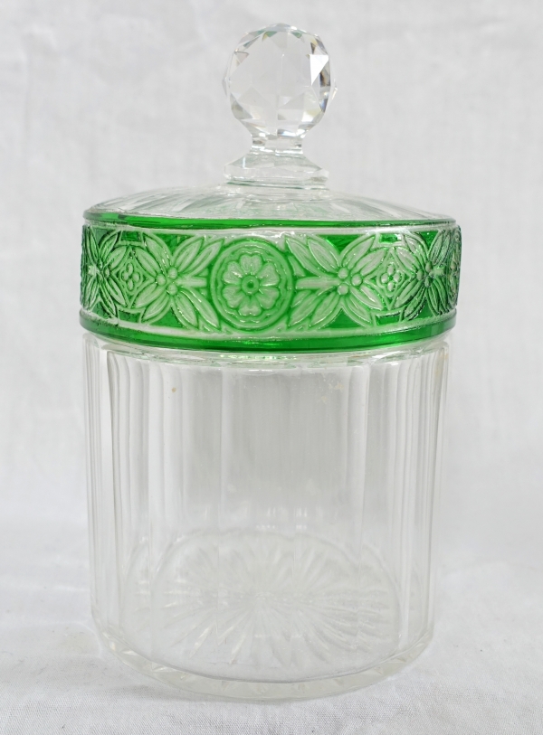 Detail — Baccarat crystal sugar pot / powder box, Empire pattern, green overlay crystal