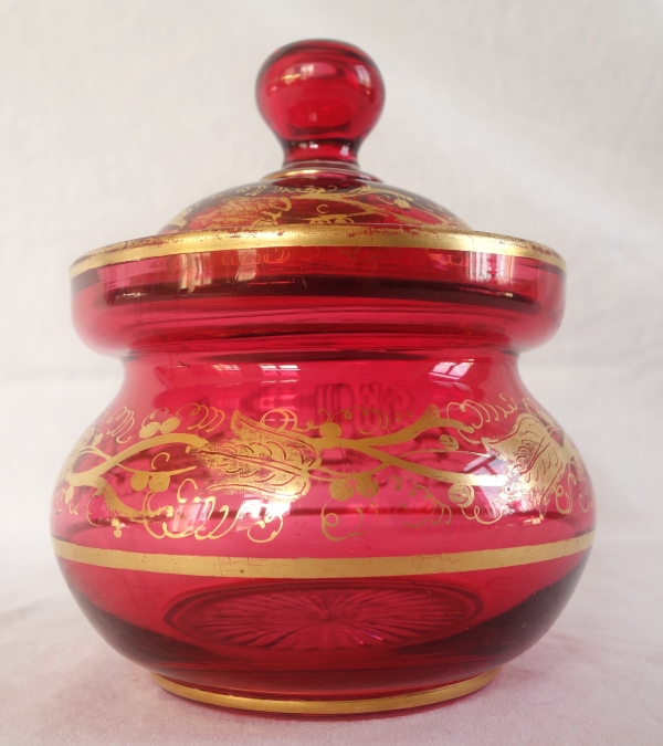 Detail — Baccarat crystal sugar pot enhanced with fine gold, Napoleon III period, 19th century