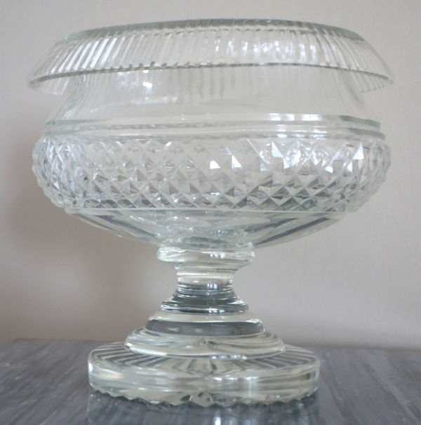 Détail — Le Creusot : coupe compotier, centre de table en cristal taillé, époque Empire Restauration