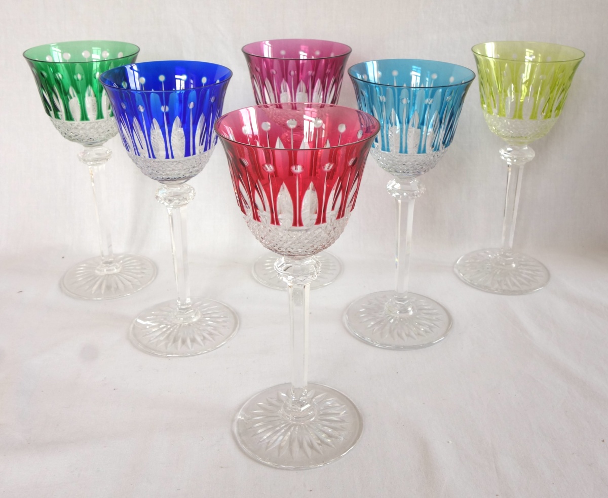 Détail — 6 verres à vin du Rhin en cristal de St Louis, modèle Tommy - cristal overlay - signés