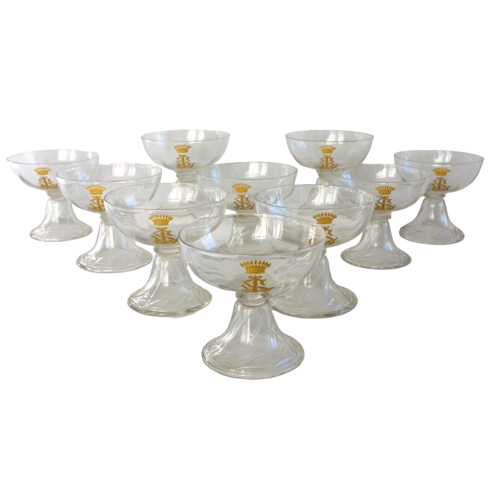 10 St Louis crystal champagne glasses - Cluny pattern - gilt crown of Count