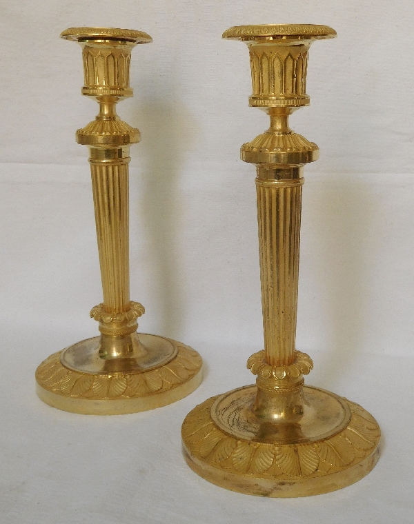 Detail — Claude Galle : pair of Empire ormolu candlesticks, model of Chateau de Fontainebleau, mercury gilt bronze