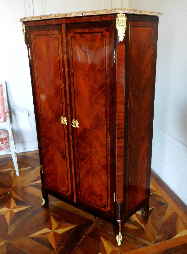 Detail — Marquetry wardrobe stamped Guignard  - 18th century
