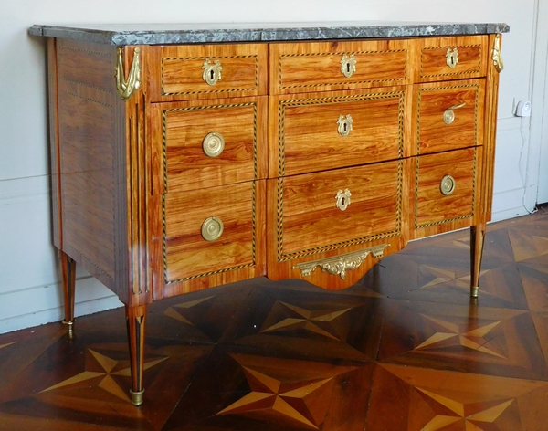 Détail — Jacques Bircklé : grande commode d'époque Louis XVI estampillée