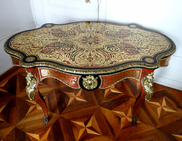 Detail — CG Diehl : Boulle marquetry table, Napoleon III production, tortoiseshell and ormolu - 19th century