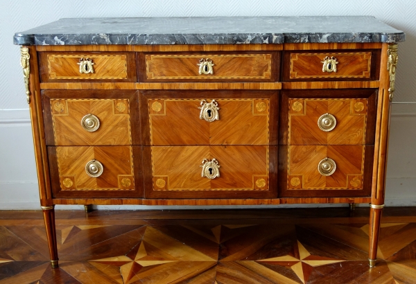 Detail — Louis XVI marquetry commode, 18th century - stamp of Pascal Coigniard