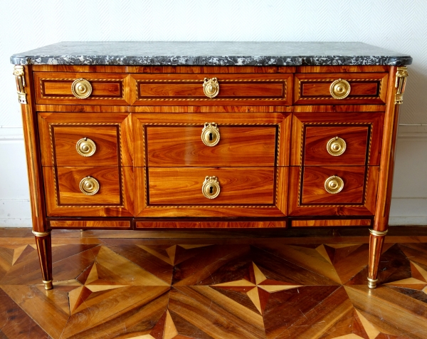 Detail — Louis XVI rosewood marquetry commode, 18th century circa 1780