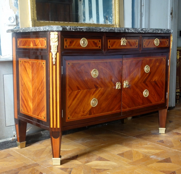 Detail — Louis XVI marquetry commode stamped Guignard, circa 1780