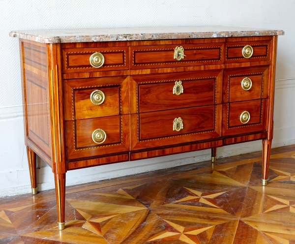 Detail — Louis XVI marquetry commode / chest of drawers stamped Vassou - late 18th century