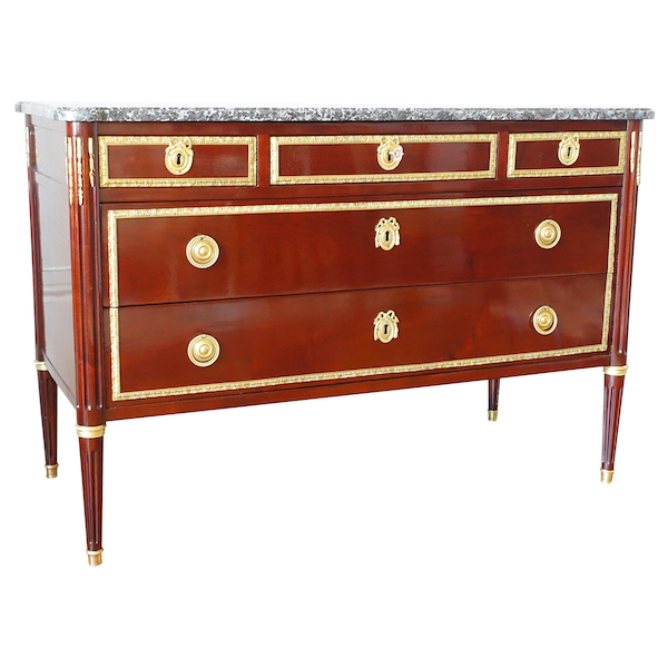 Grande commode en acajou et bronze doré d'époque Louis XVI Directoire attribuée à Etienne Avril