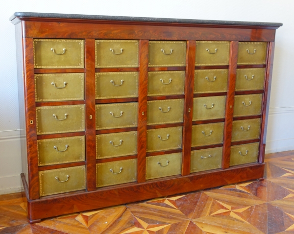 Détail — Important cartonnier en acajou d'époque Restauration - 192cm