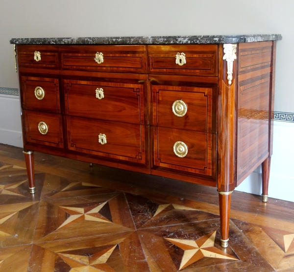 Detail — Louis XVI rosewood marquetry commode / chest of drawers - signed Sar