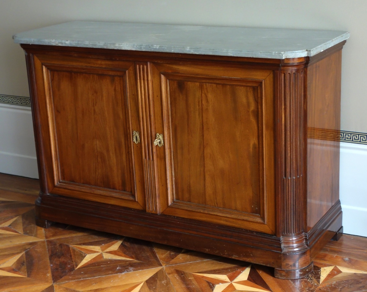 Détail — Buffet de chasse parisien en acajou d'époque Louis XVI dans le goût d'Etienne Avril