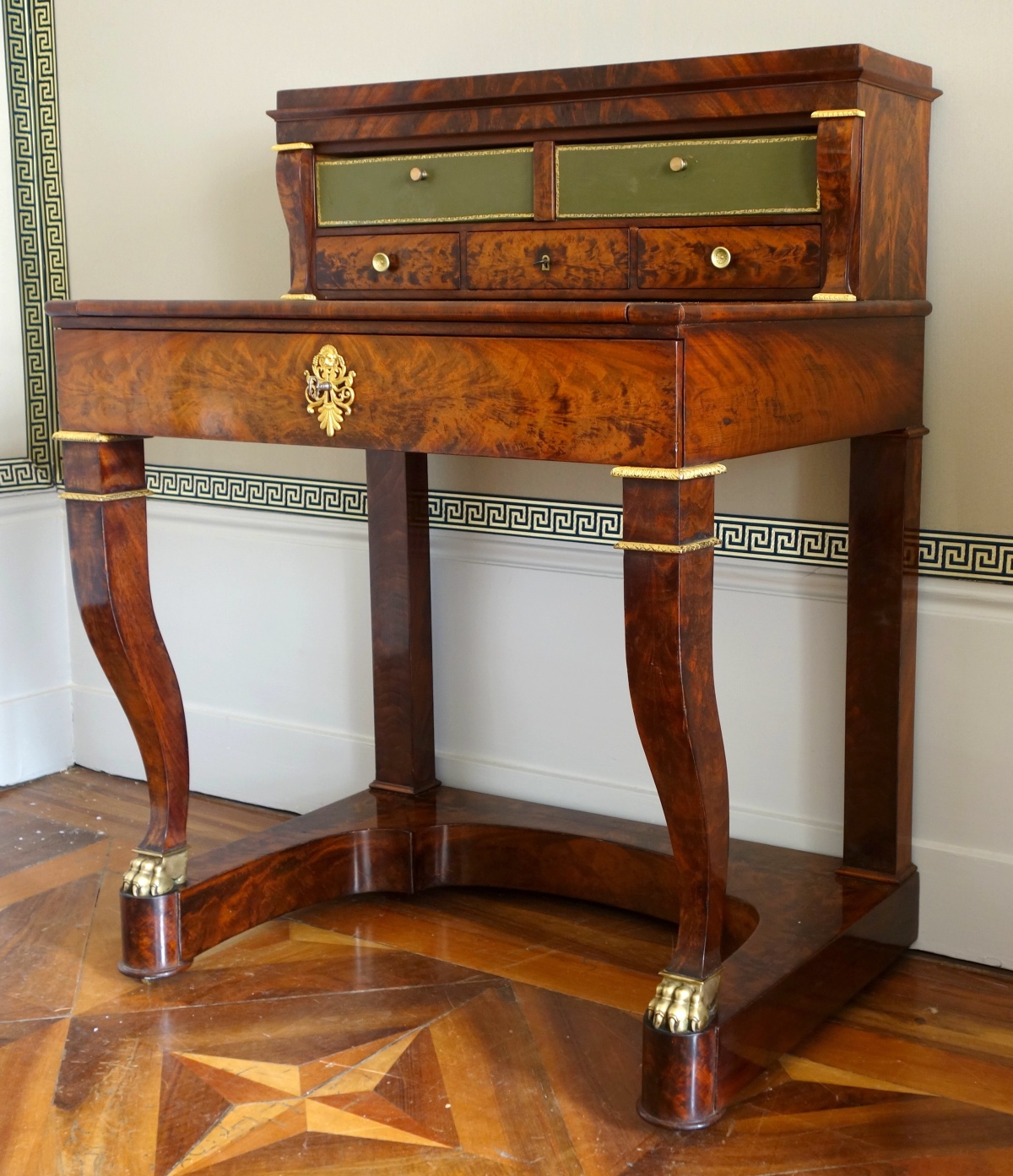 Détail — Bureau de milieu table à écrire cartonnier d'époque Empire en acajou et bronze doré