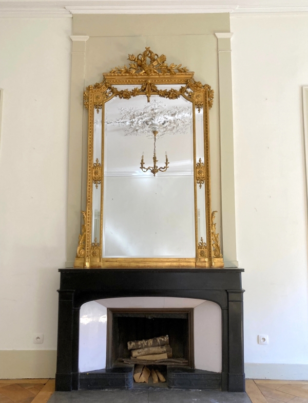 Detail — Large Louis XVI style gold leaf gilt wood mirror, mercury glass, 19th century - 215cm x 138cm