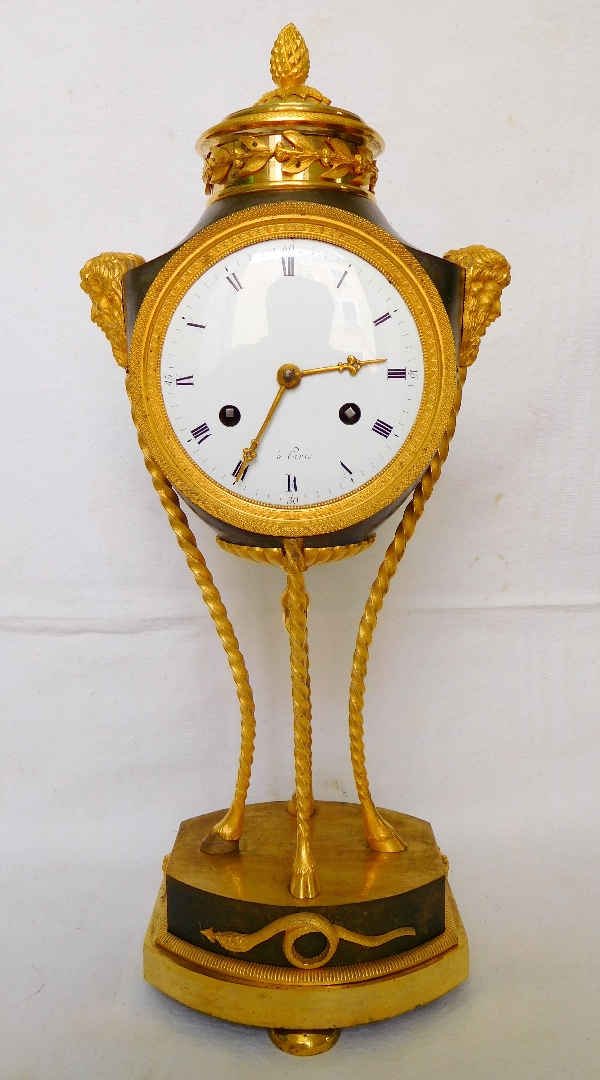 Detail — Directoire ormolu and patinated bronze clock - late 18th century