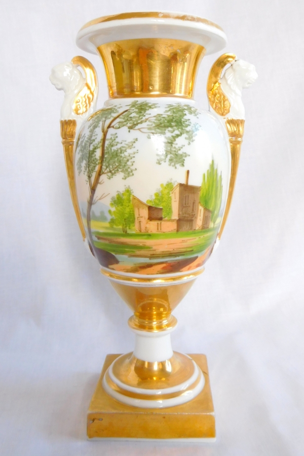 Detail — Empire Paris porcelain vase, Italian landscapes, lion-shaped handles, early 19th century