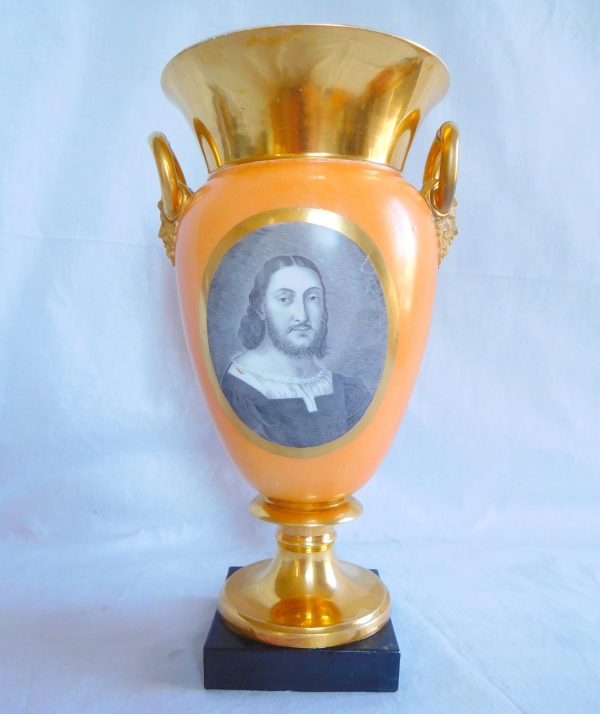 Detail — Tall Paris porcelain Empire vase - portrait of Francois Ier King of France