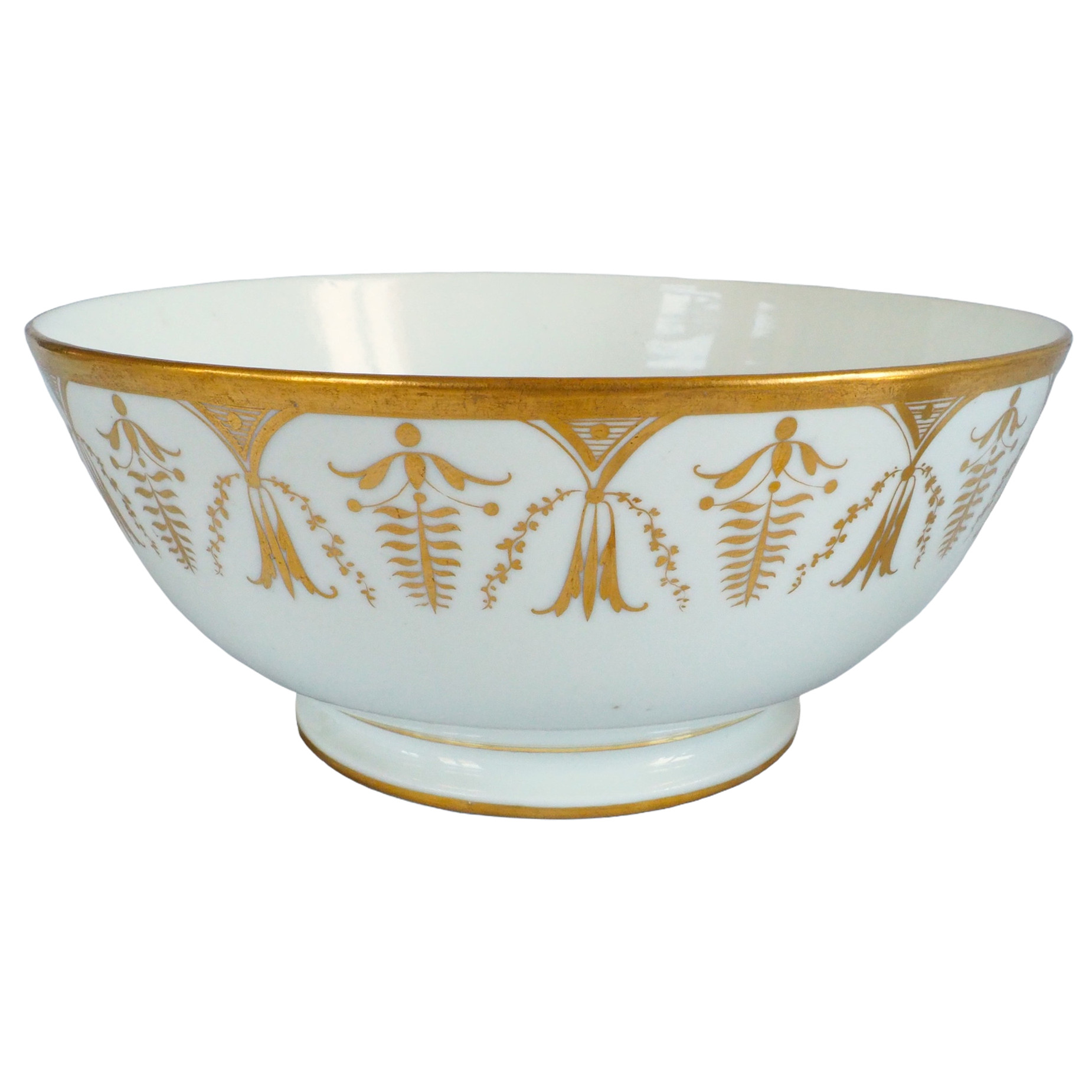 Empire Paris porcelain biscuit bowl enhanced with fine gold attributed to Locre Manufacture