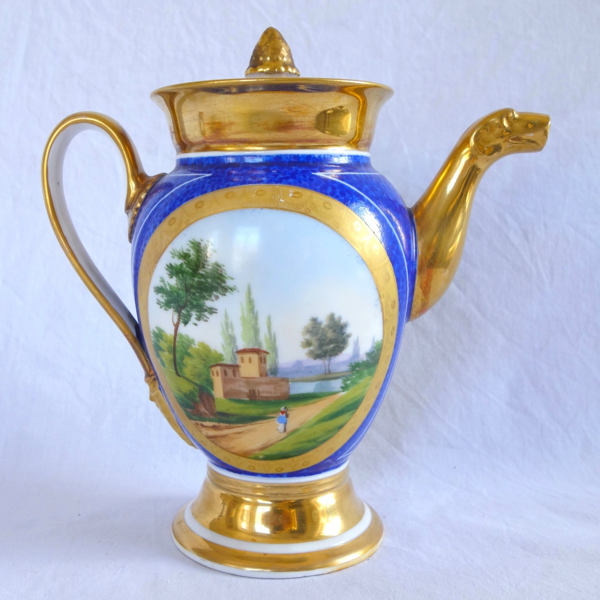 Detail — Paris porcelain coffee pot / teapot, early 19th century circa 1830