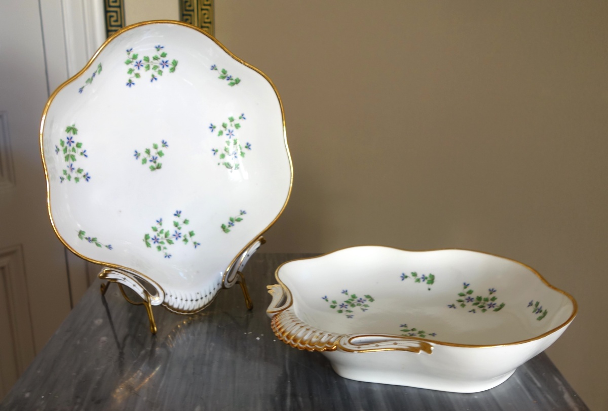Detail — Dihl et Guerard Manufacture - pair of bread serving dishes, barbeaux pattern - signed