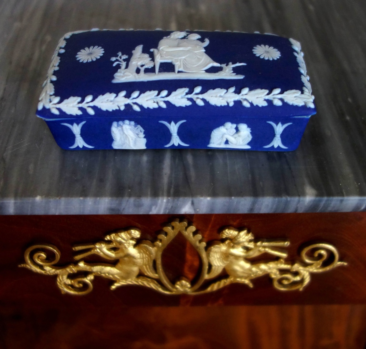 Detail — Wedgwood - rectangular box, antique style scene on a navy blue background