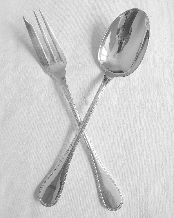 Detail — Christofle silver-plated serving set, Perles pattern