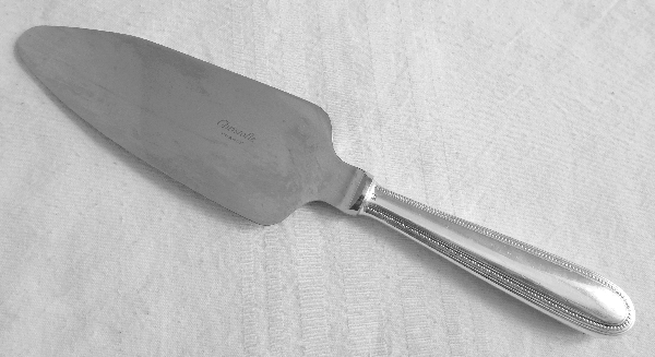 Détail — Pelle à tarte en métal argenté, Christofle, modèle Perles