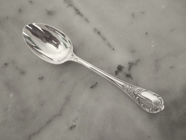 Detail — Christofle : silver plated coffee or tea spoon, Marly pattern