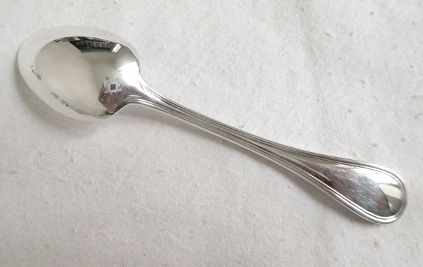 Détail — Cuillère à café en métal argenté Christofle, modèle Albi