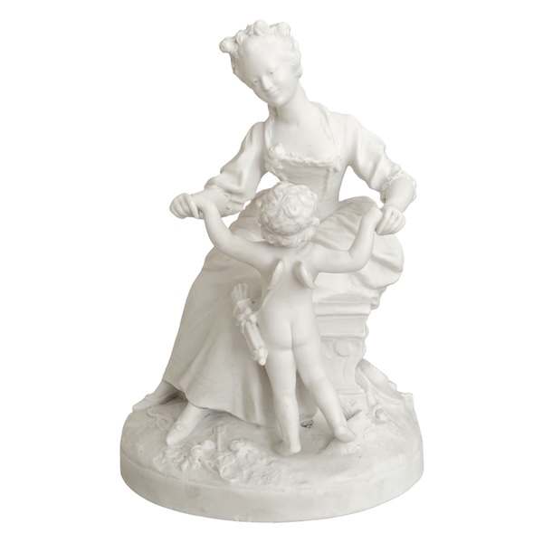 Manufacture de Sèvres : scène galante du XVIIIe siècle - la leçon à l'amour, biscuit signé