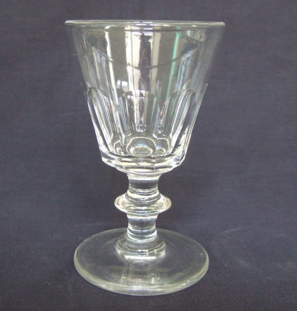 Detail — Baccarat & St Louis 19th century crystal wine glass, Caton pattern - 9,5cm