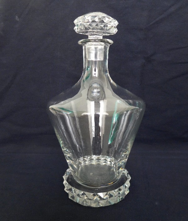 Detail — St Louis crystal whiskey or wine decanter, Diamant pattern - signed