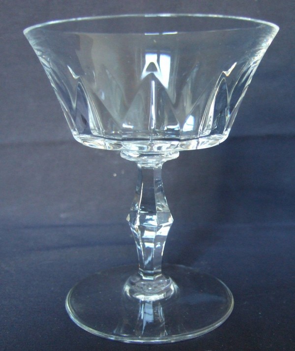 Detail — Baccarat crystal champagne glass, Polignac pattern - signed