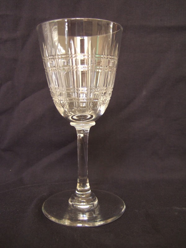 Detail — Baccarat crystal wine glass, Cavour pattern - 13,3cm