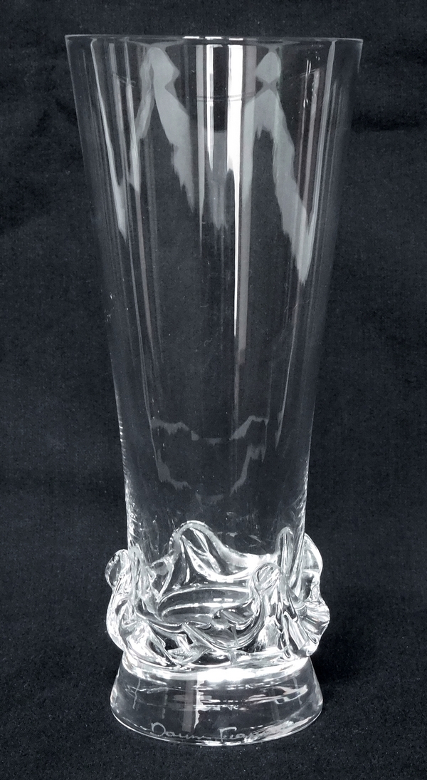 Detail — Daum crystal champagne flute, Sorcy pattern - signed