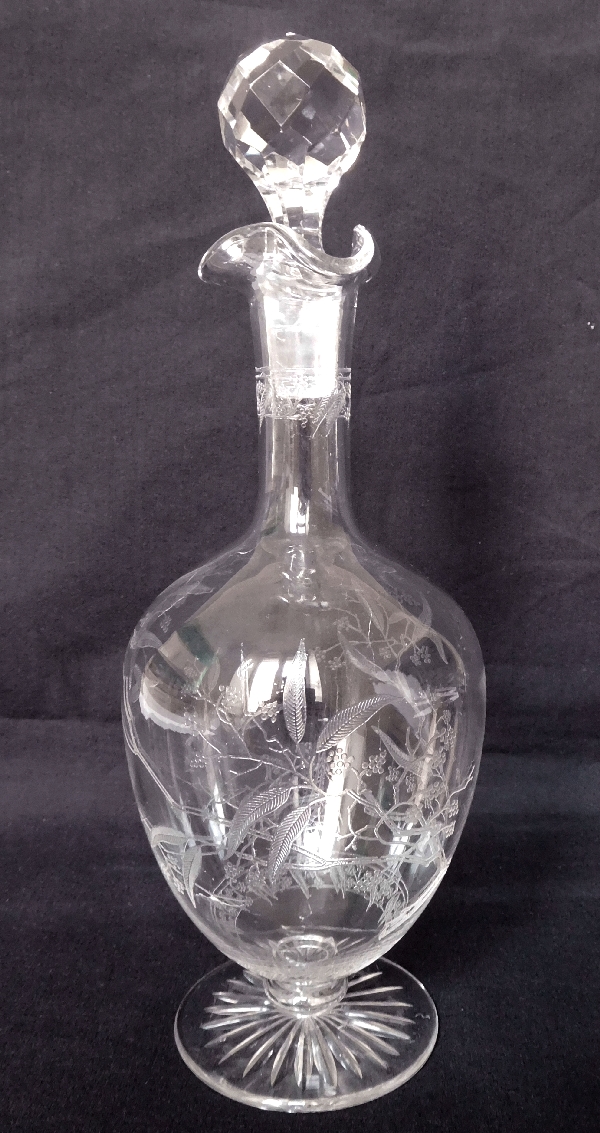 Detail — Baccarat crystal liquor decanter, Mimosas pattern