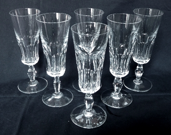 Detail — Baccarat crystal champagne flute, Lauzun pattern - signed