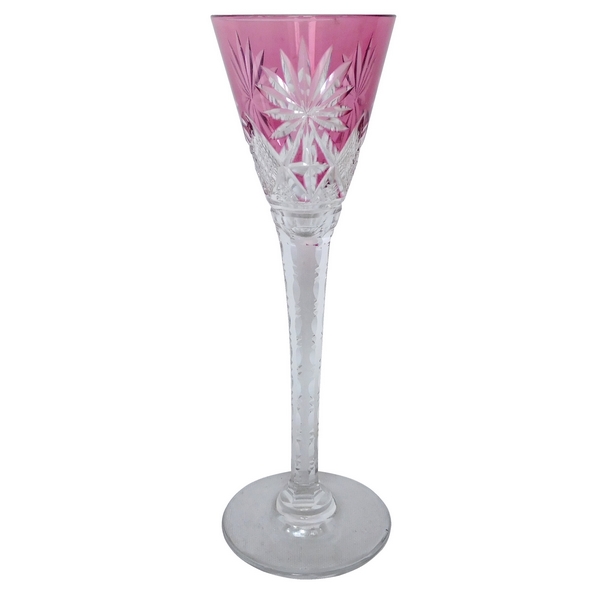 Verre à liqueur en cristal de Saint Louis, modèle Nelly, cristal overlay violine