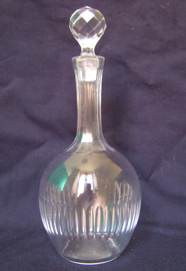 Détail — Carafe à liqueur en cristal de Baccarat, modèle Renaissance