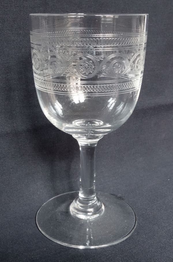 Détail — Verre à porto en cristal de Baccarat, modèle gravure Athénienne - 10,3cm