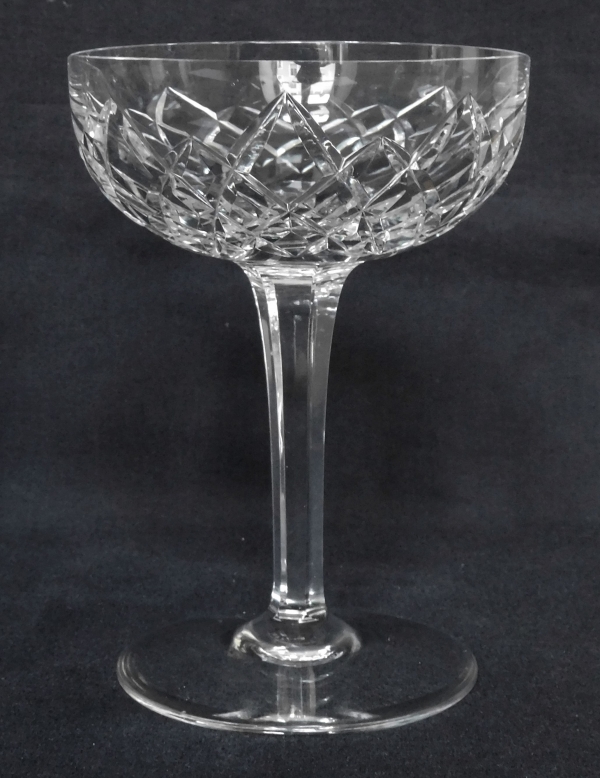 Detail — Baccarat crystal champagne glass, Thorigny pattern - signed