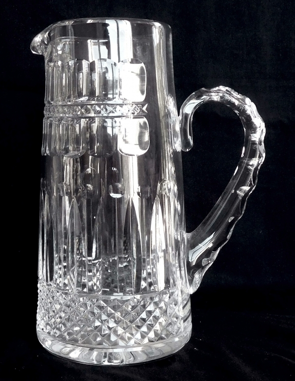 Détail — Broc à orangeade en cristal de Saint Louis, modèle Tommy - signé