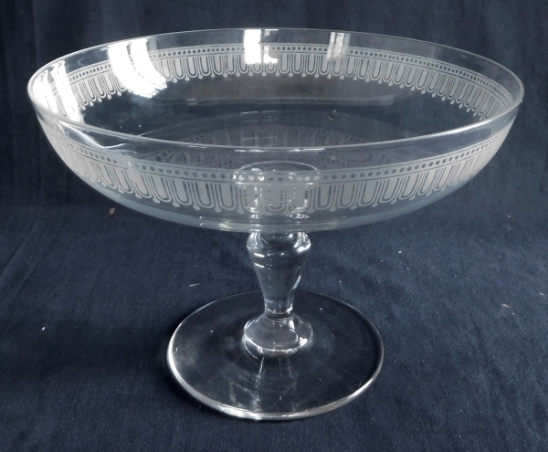 Détail — Compotier / coupe à fruits en cristal de Baccarat, modèle à gravure cannelée de style Louis XVI - étiquette