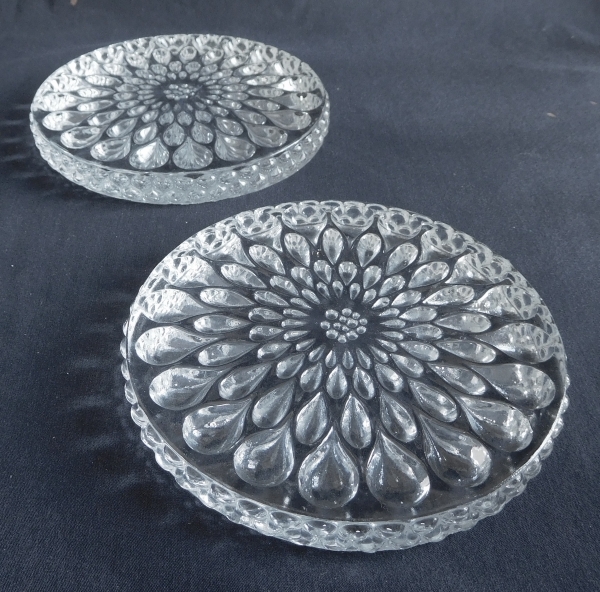 Detail — Baccarat crystal coaster, Gouttes d'eau pattern (water drops) - signed